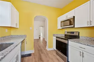 8 Edith Pl, Pittsburgh, PA 15213 - Photo 10