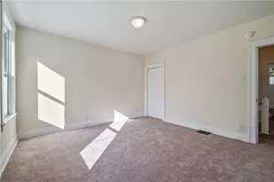 8 Edith Pl, Pittsburgh, PA 15213 - Photo 18