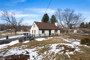 8617 Peters Rd, Cranberry Township, PA 16066 - Photo 2