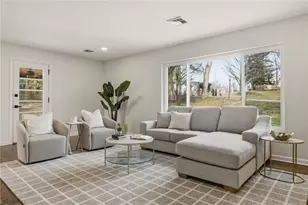 954 Lakemont Dr, Pittsburgh, PA 15243 - Photo 10