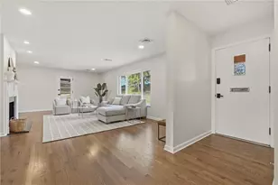 954 Lakemont Dr, Pittsburgh, PA 15243 - Photo 6