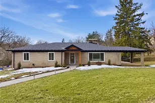 954 Lakemont Dr, Pittsburgh, PA 15243 - Photo 1