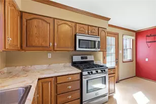 1393 Washington Rd, Pittsburgh, PA 15228 - Photo 18