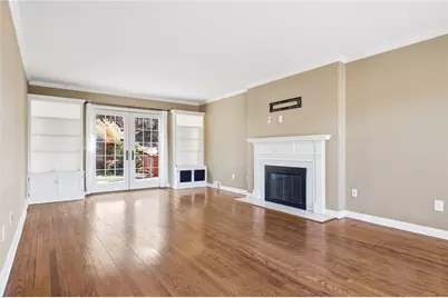 1393 Washington Rd, Pittsburgh, PA 15228 - Photo 6