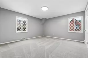 327 E Bruceton Rd, Pittsburgh, PA 15236 - Photo 26