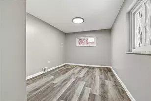 327 E Bruceton Rd, Pittsburgh, PA 15236 - Photo 16