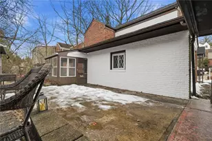327 E Bruceton Rd, Pittsburgh, PA 15236 - Photo 48