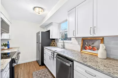 1923 Ivanhoe Dr, Irwin, PA 15642 - Photo 6