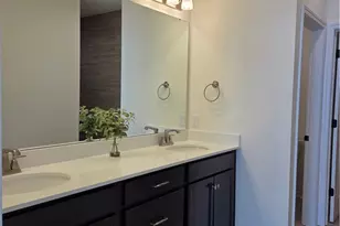 4277 Hawthorn Dr, South Park, PA 15129 - Photo 16