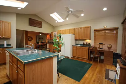 538 Brushglen Lane, Pittsburgh, PA 15236 - Photo 6