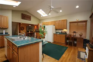 538 Brushglen Ln, Pittsburgh, PA 15236 - Photo 6