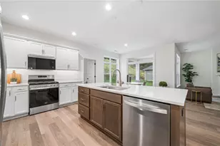 4296 Hawthorn Dr, South Park, PA 15129 - Photo 20