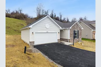 4296 Hawthorn Drive, South Park, PA 15129 - Photo 4