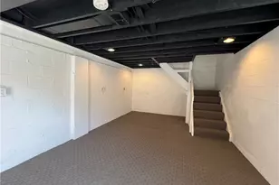 658 Fort Couch Rd, Pittsburgh, PA 15241 - Photo 12