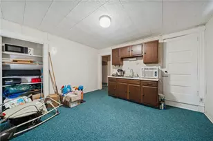 709 Helman St, Youngwood, PA 15697 - Photo 10