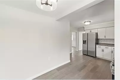 2421 Graceland Rd, New Castle, PA 16105 - Photo 12