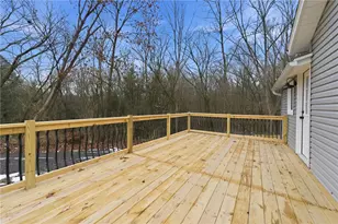 2421 Graceland Rd, New Castle, PA 16105 - Photo 32