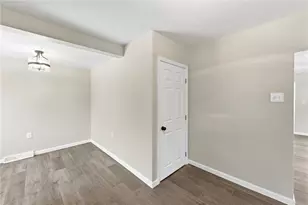 2421 Graceland Rd, New Castle, PA 16105 - Photo 10