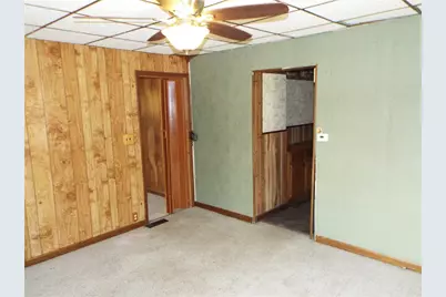 18 Penn Ave, Claysville, PA 15322 - Photo 14