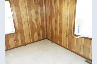 18 Penn Ave, Claysville, PA 15322 - Photo 16