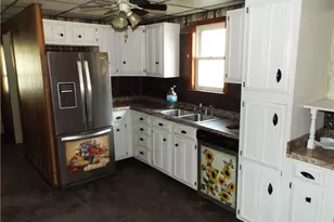 18 Penn Ave, Claysville, PA 15322 - Photo 24