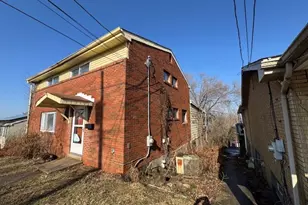 603 Lindsay Rd, Scott Township, PA 15106 - Photo 2