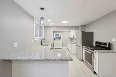 7032 Reynolds St, Pittsburgh, PA 15208 - Photo 12