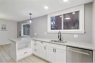 7032 Reynolds St, Pittsburgh, PA 15208 - Photo 14