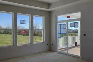 695 Ridge Ave, Canonsburg, PA 15317 - Photo 4