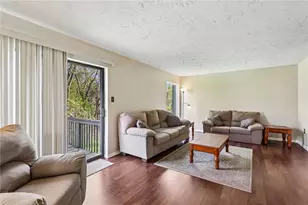 324 Central Dr, Cranberry Township, PA 16066 - Photo 8