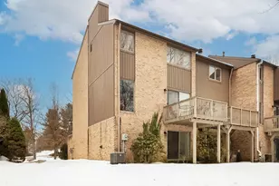 324 Central Dr, Cranberry Township, PA 16066 - Photo 2