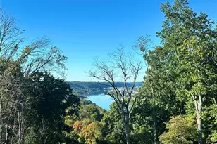 158 River Rdg Dr, Moon/Crescent Twp, PA 15108 - Photo 2