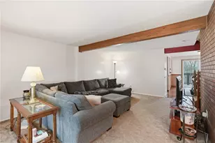 176 W Russets Circle, Bridgeville, PA 15017 - Photo 6