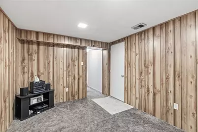 176 W Russets Circle, Bridgeville, PA 15017 - Photo 26