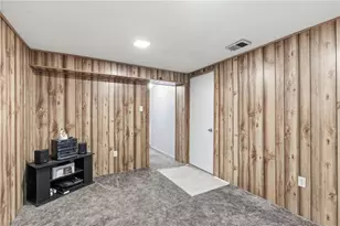 176 W Russets Circle, Bridgeville, PA 15017 - Photo 26