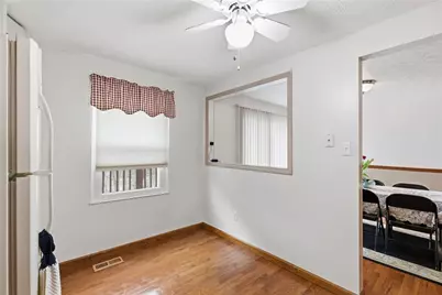 176 W Russets Circle, Bridgeville, PA 15017 - Photo 14