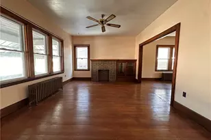 26 S Main St, Houston, PA 15342 - Photo 8