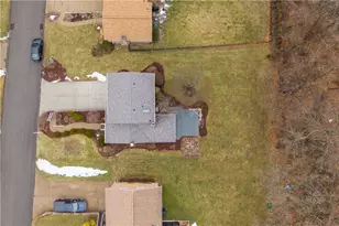 1823 Edward Dr, South Park, PA 15129 - Photo 36