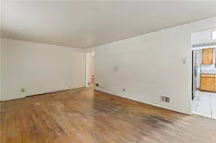 811 Eathan Ave, Pittsburgh, PA 15226 - Photo 6