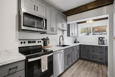 114 Montville St, Pittsburgh, PA 15214 - Photo 10