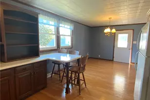 19 Lafayette St, Claysville, PA 15323 - Photo 4