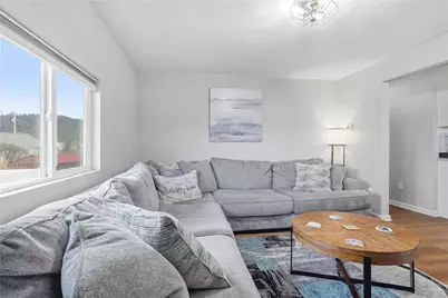 215 1/2 Dombroski Ave, New Kensington, PA 15068 - Photo 6