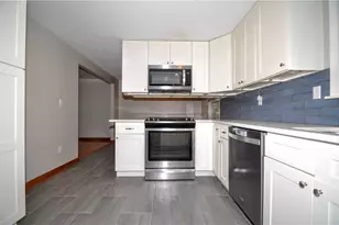 603 Meade Dr, Coraopolis, PA 15108 - Photo 14