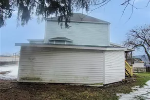 137 W Painter St, Connellsville, PA 15425 - Photo 4