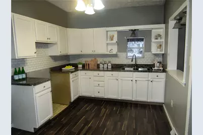 137 W Painter Street, Connellsville, PA 15425 - Photo 6