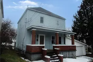 137 W Painter St, Connellsville, PA 15425 - Photo 2