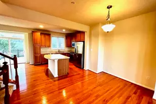 525 Gala Dr, Canonsburg, PA 15317 - Photo 4