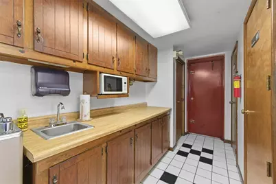 775 W Chestnut St, Washington, PA 15301 - Photo 10