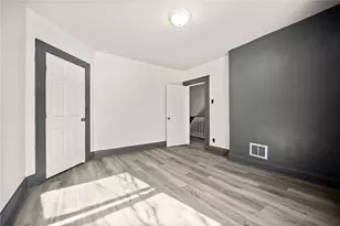 808 E 10th Ave, Munhall, PA 15120 - Photo 16