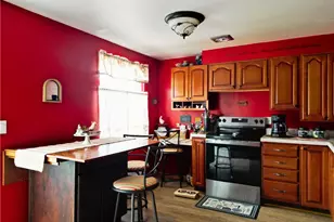 230 Whitestown Village, Butler, PA 16001 - Photo 2